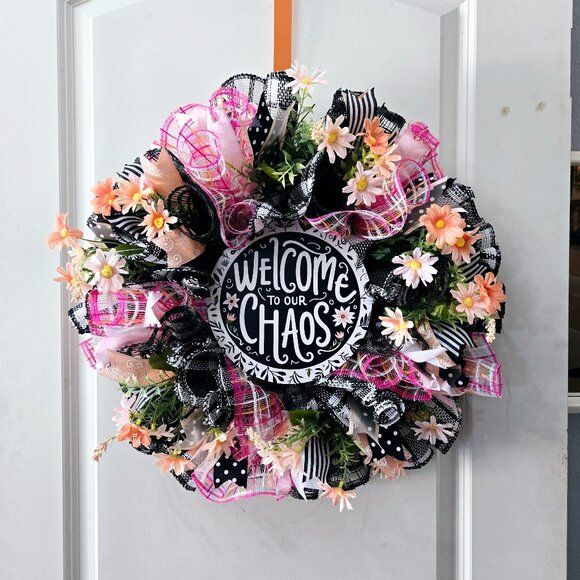 "Welcome to Our Chaos" Wreath - Picture 1 of 5